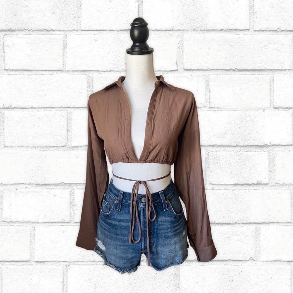NWT Better Be Boutique Chocolate Brown Collared Long Sleeve Tie Wrap Crop Top
